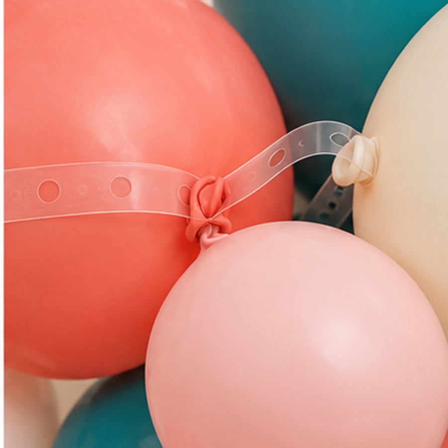 Balloon Garland Kit — feature